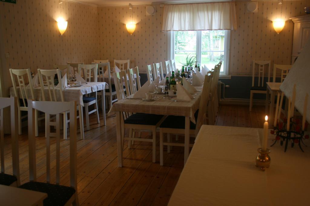 Broby Gard Hotel Marsta Exterior photo
